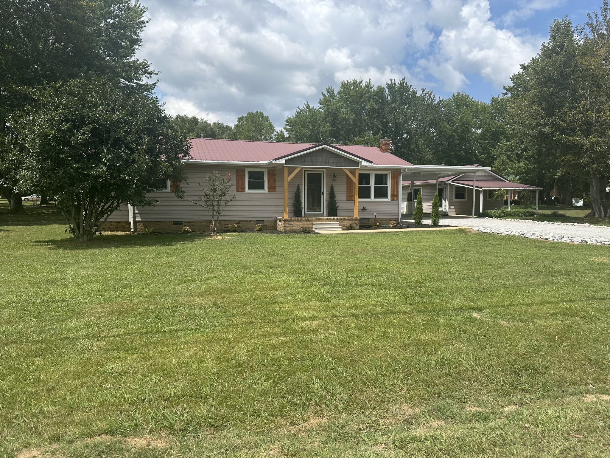 1800 Grandaddy Road Lawrenceburg, TN 38464 - Photo 2 of 23