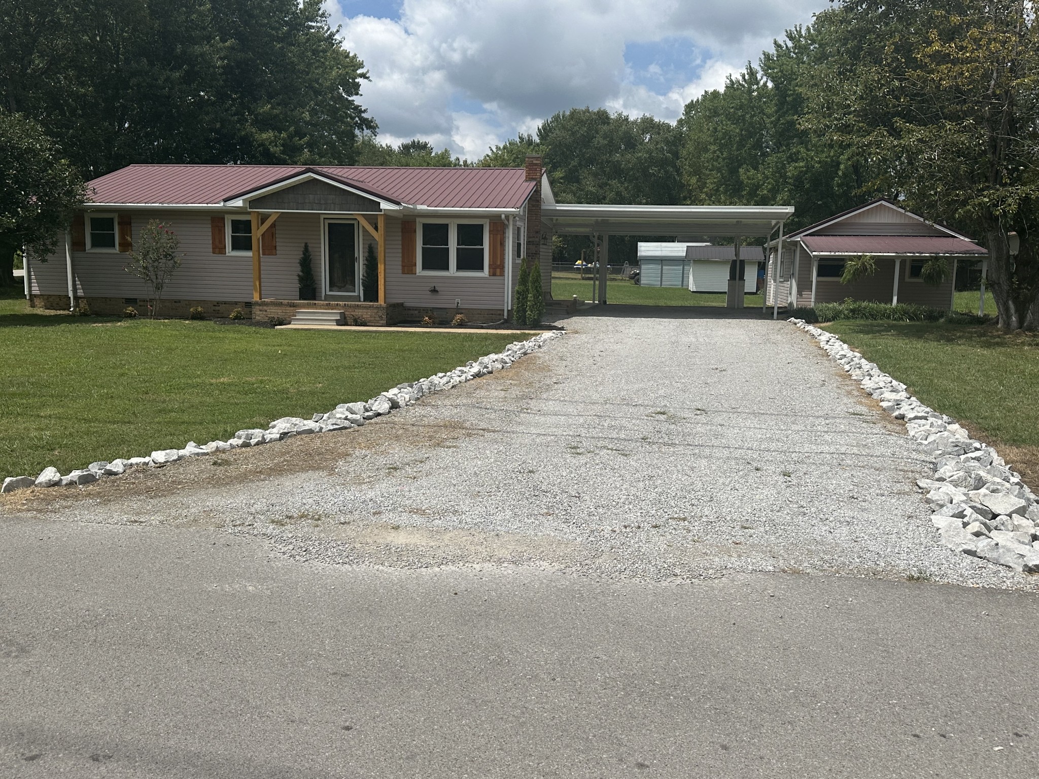 1800 Grandaddy Road Lawrenceburg, TN 38464 - Photo 5 of 23