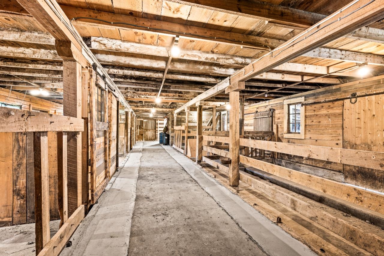 33415 Jackson Road Askov, MN 55704 - Photo 68 of 91 View of horse barn