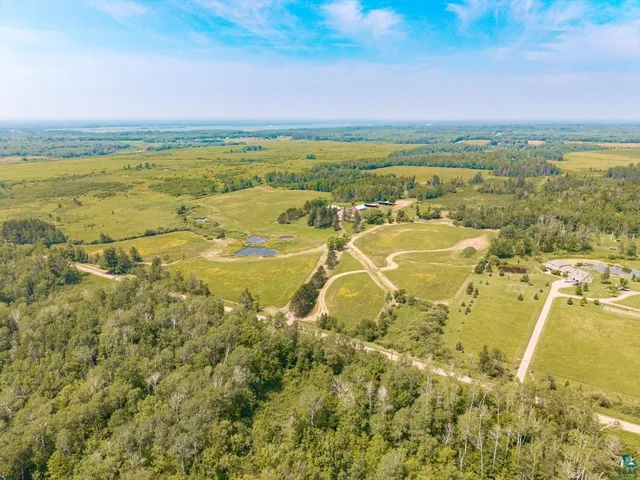 $925,000 | 33415 Jackson Road, Askov, MN 55704