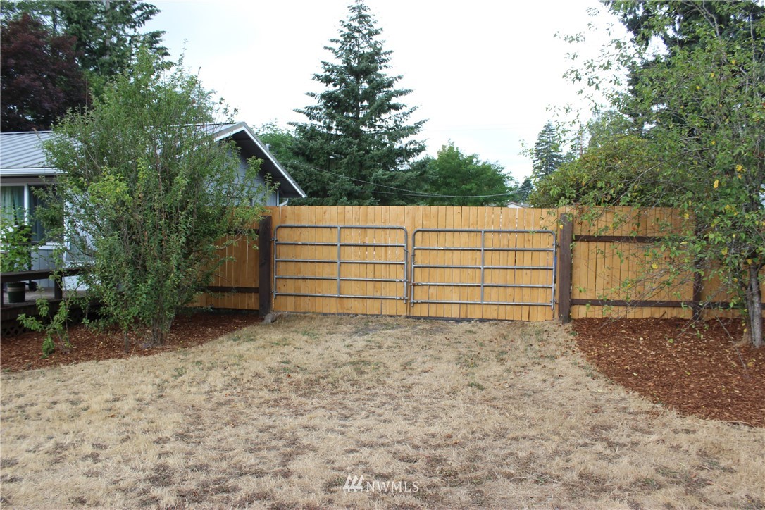 17718 Jordan Street Southwest Rochester, WA 98579 - Photo 20 of 25