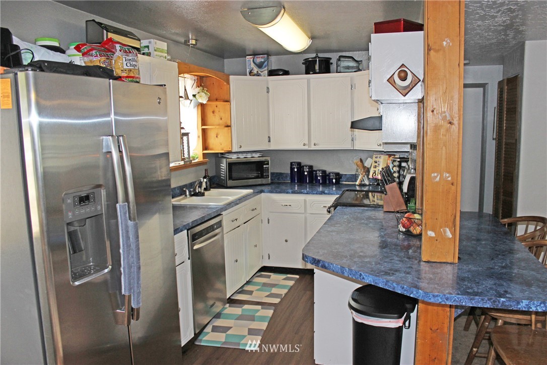 17718 Jordan Street Southwest Rochester, WA 98579 - Photo 8 of 25