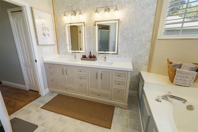 $569,900 | 11420 Chalk Farm Road, Spring Hill, FL 34609