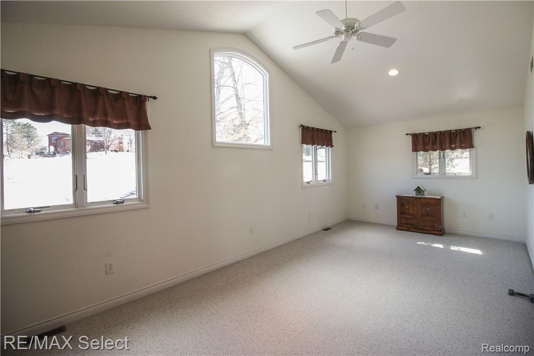 10309 Bennett Lake Road Fenton, MI 48430 - Photo 27 of 79 IMG_7995.jpg