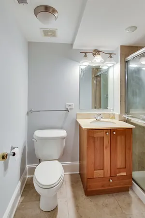 $3,300 | 320 West Evergreen Avenue, Unit G, Chicago, IL 60610