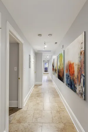 $3,300 | 320 West Evergreen Avenue, Unit G, Chicago, IL 60610