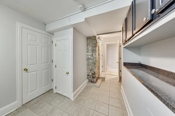 $3,300 | 320 West Evergreen Avenue, Unit G, Chicago, IL 60610