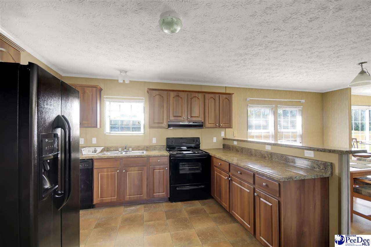 63 Compass Road Kingstree, SC 29556 - Photo 10 of 26 Gallery Image 10