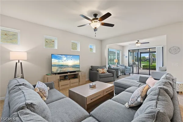 $799,900 | 7022 Live Oak Drive, Naples, FL 34114