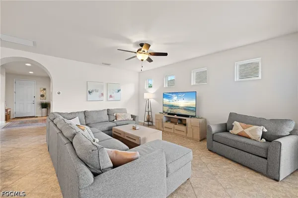 $799,900 | 7022 Live Oak Drive, Naples, FL 34114