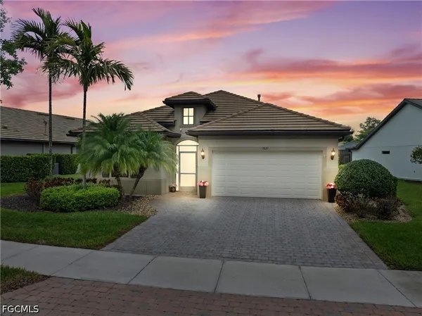 $799,900 | 7022 Live Oak Drive, Naples, FL 34114