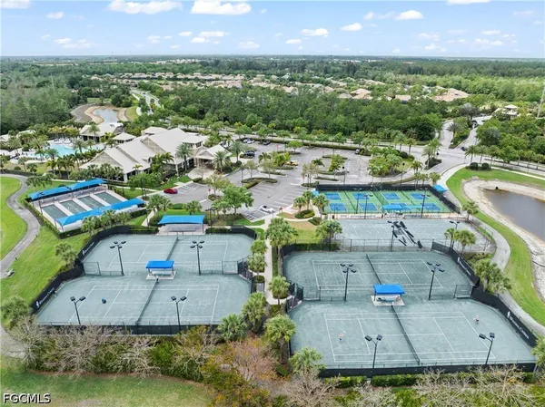 $799,900 | 7022 Live Oak Drive, Naples, FL 34114