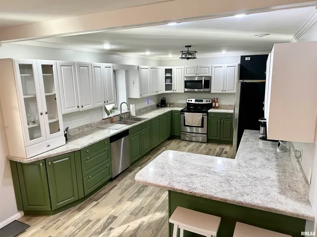 $227,500 | 15 Forest Park East, Jacksonville, IL 62650