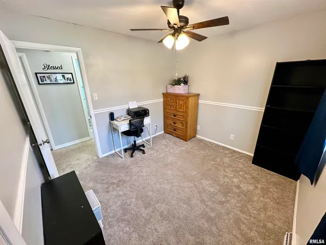 $227,500 | 15 Forest Park East, Jacksonville, IL 62650