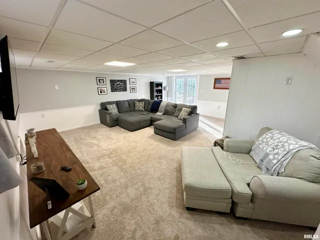 $227,500 | 15 Forest Park East, Jacksonville, IL 62650