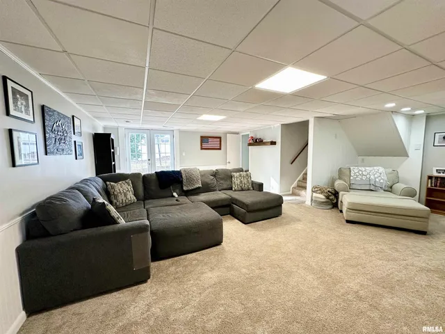 $227,500 | 15 Forest Park East, Jacksonville, IL 62650