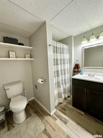 $227,500 | 15 Forest Park East, Jacksonville, IL 62650