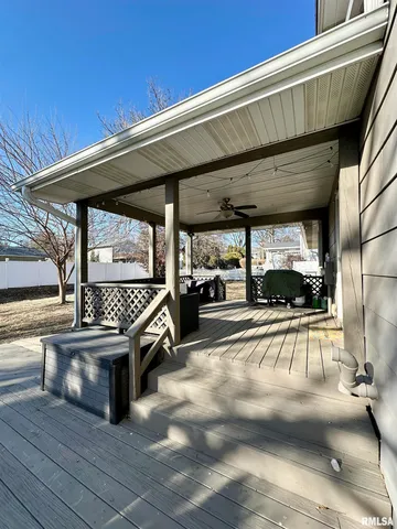 $227,500 | 15 Forest Park East, Jacksonville, IL 62650