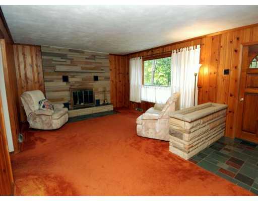 751 Fezell Road Freedom, PA 15042 - Photo 5 of 8 Living Room.