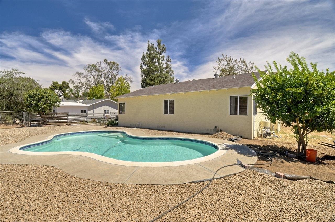 13242 Ha Hana Road Lakeside, CA 92040 - Photo 2 of 25 Gallery Image 2