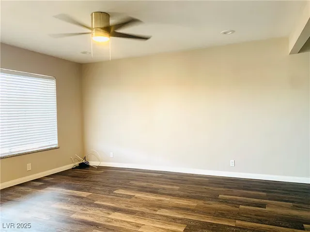 $900 | 595 South Royal Crest Circle, Unit 16, Las Vegas, NV 89169
