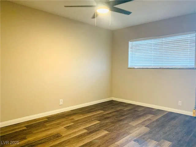 $900 | 595 South Royal Crest Circle, Unit 16, Las Vegas, NV 89169