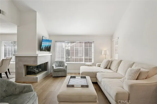 $4,600 | 61 Woodleaf, Irvine, CA 92614