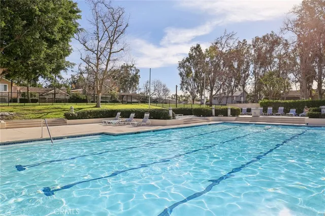 $4,600 | 61 Woodleaf, Irvine, CA 92614