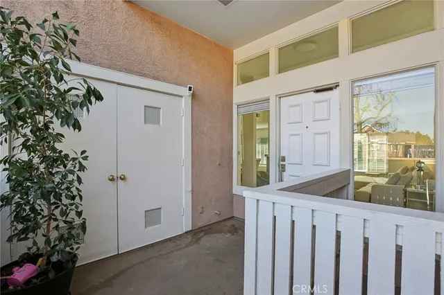 $4,600 | 61 Woodleaf, Irvine, CA 92614