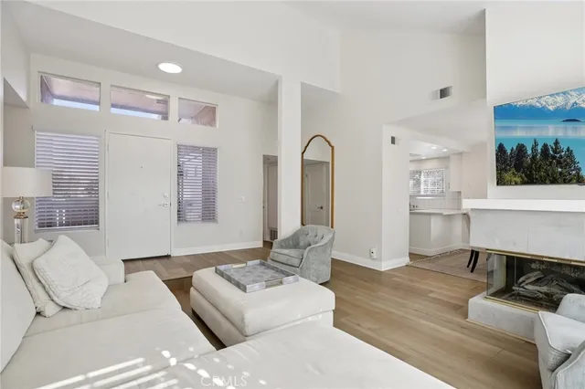 $4,600 | 61 Woodleaf, Irvine, CA 92614