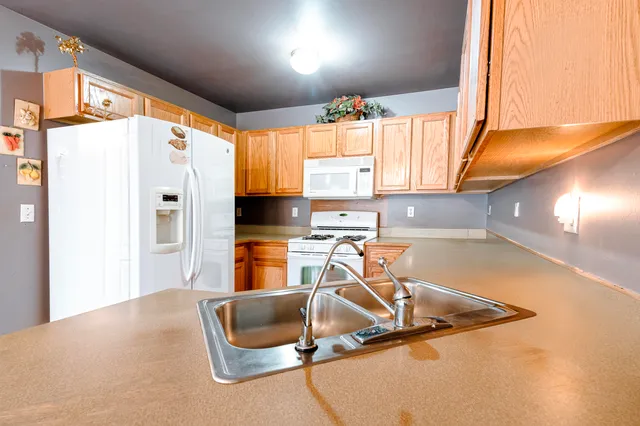 $227,000 | 4125 Derray Court, Warren, MI 48092