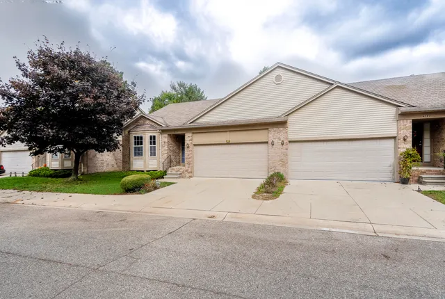 $227,000 | 4125 Derray Court, Warren, MI 48092