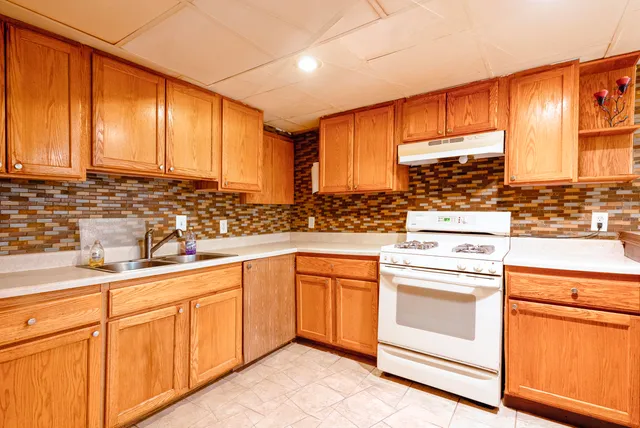 $227,000 | 4125 Derray Court, Warren, MI 48092