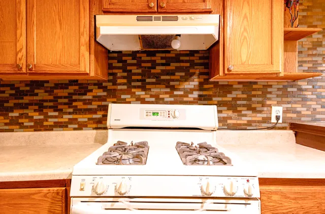 $227,000 | 4125 Derray Court, Warren, MI 48092