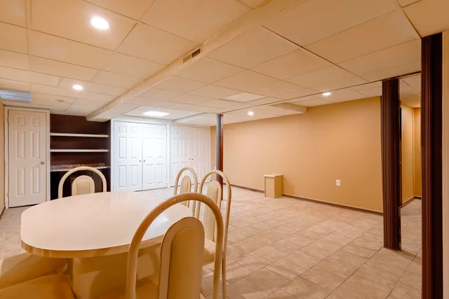 $227,000 | 4125 Derray Court, Warren, MI 48092