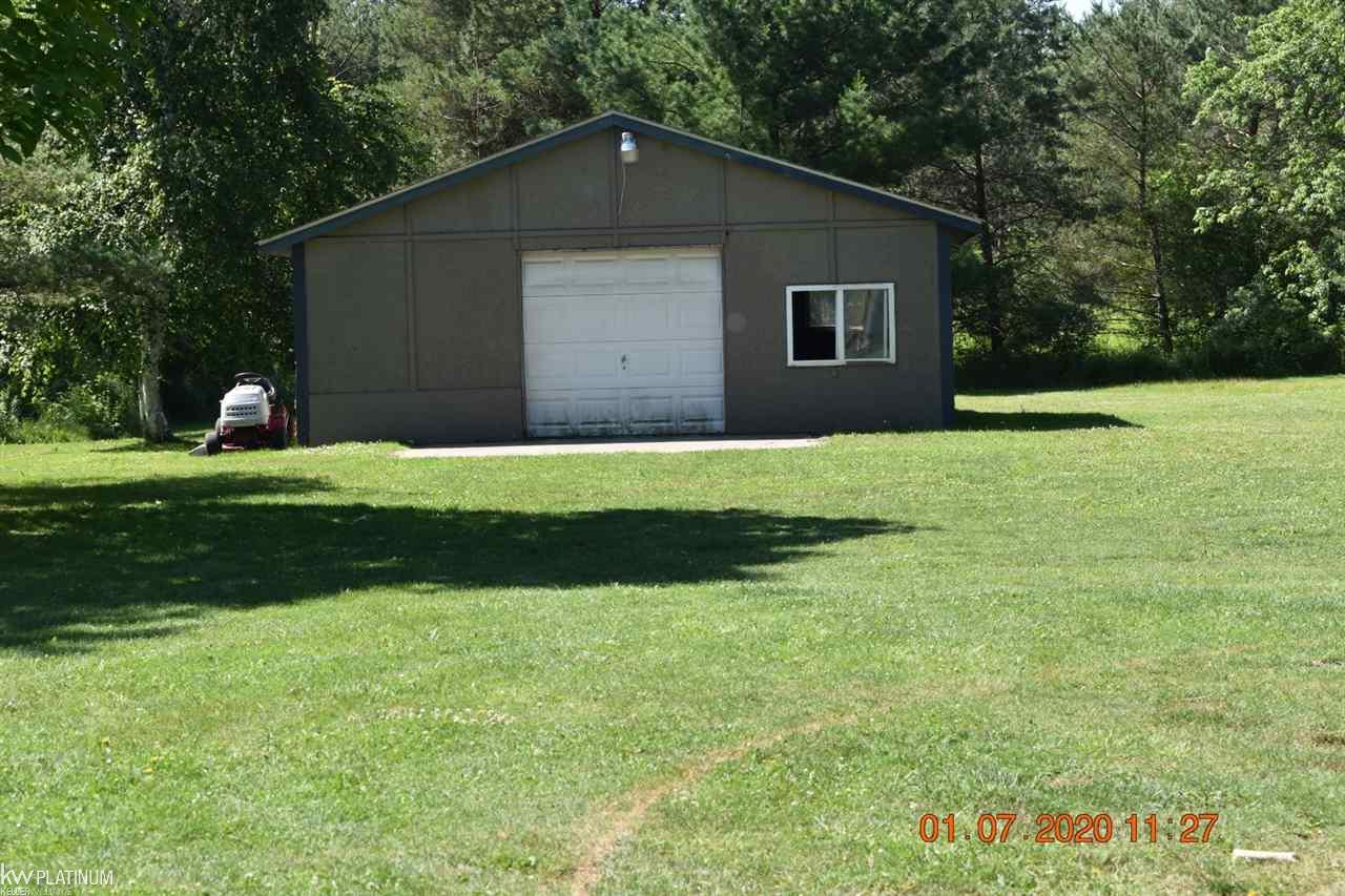 7020 Galbraith Line Road Lexington, MI 48450 - Photo 27 of 33