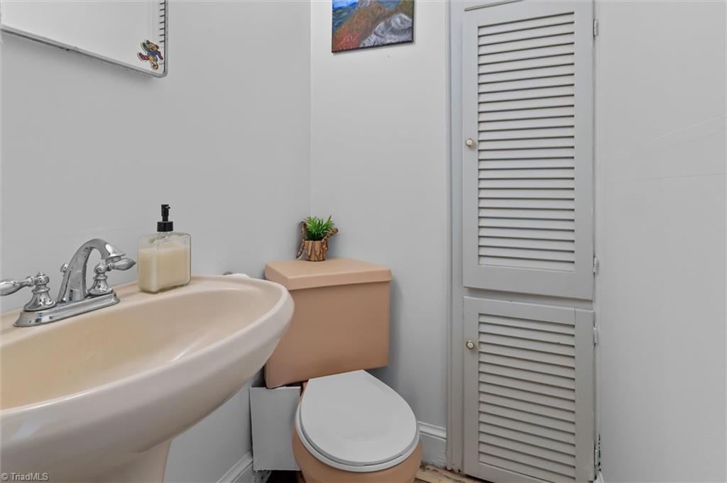 2206 Rural Hall-Germanton Road Rural Hall, NC 27045 - Photo 20 of 37 Gallery Image 20