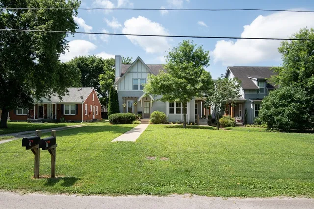 a sign that is on the wall of building