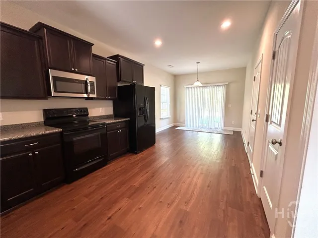 $2,100 | 6 Cherry Street, Port Wentworth, GA 31407