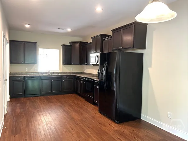 $2,100 | 6 Cherry Street, Port Wentworth, GA 31407