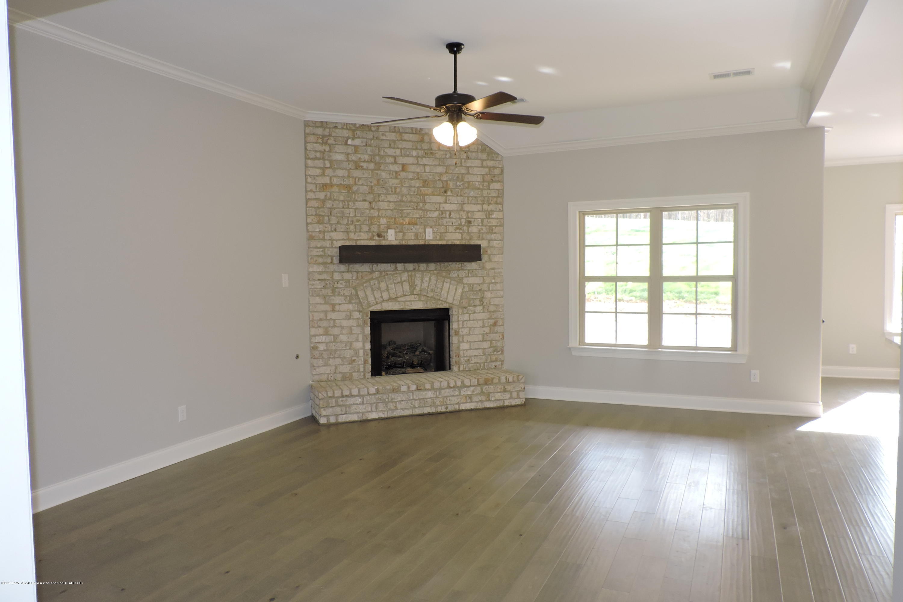 1597 Johnston Road Hernando, MS 38632 - Photo 8 of 28 DSCN5039