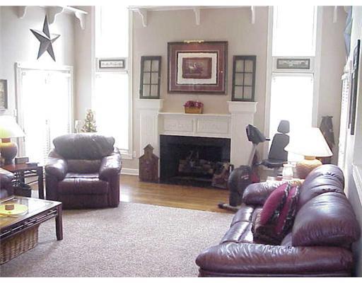 63 Sugar Run Road Eighty Four, PA 15330 - Photo 3 of 18 Great Room.