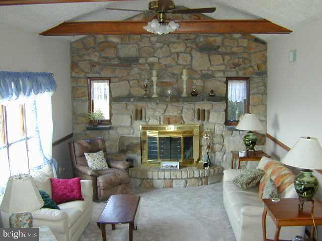 7 Hill Top Road Halifax, PA 17032 - Photo 3 of 9 Gallery Image 3