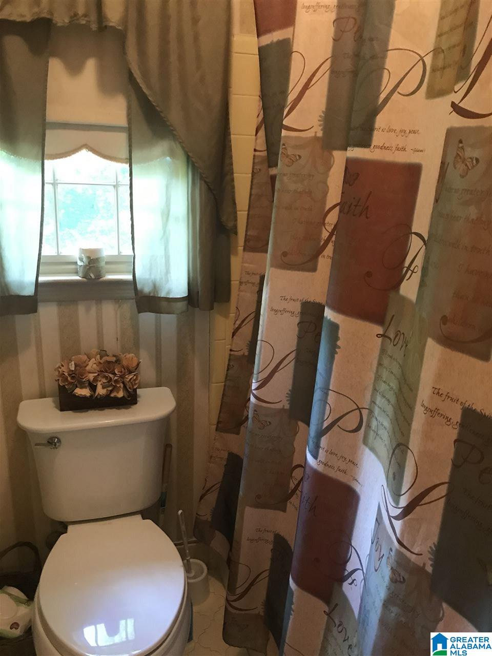 548 Sunhill Road Northwest Birmingham, AL 35215 - Photo 22 of 39