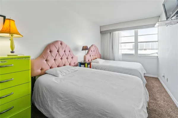 $3,200 | 100 Lincoln Road, Unit 1531, Miami Beach, FL 33139