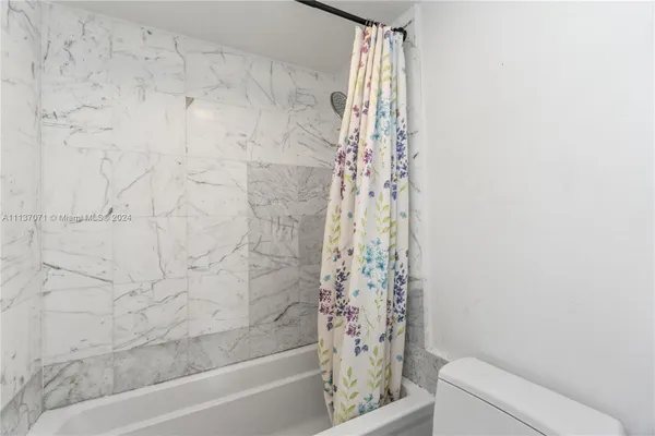 $3,200 | 100 Lincoln Road, Unit 1531, Miami Beach, FL 33139