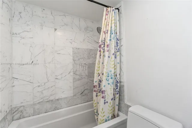 $3,200 | 100 Lincoln Road, Unit 1531, Miami Beach, FL 33139