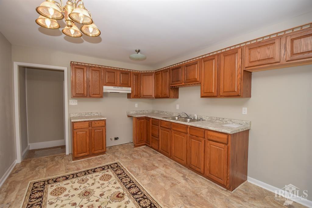 3142 South Cherokee Road Muncie, IN 47302 - Photo 5 of 30 Gallery Image 5