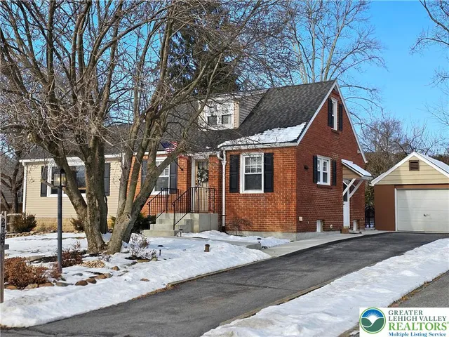 $359,900 | 2737 Spring Garden Street, Easton, PA 18045