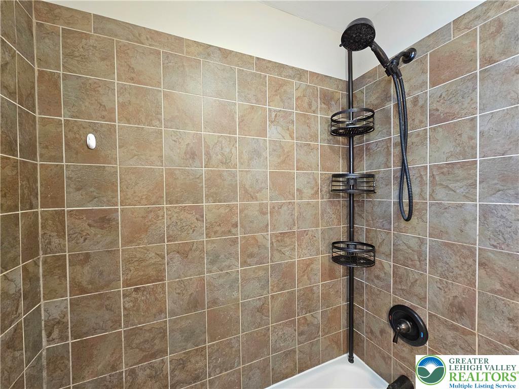 2737 Spring Garden Street Easton, PA 18045 - Photo 16 of 35 Full bath - tiled shower